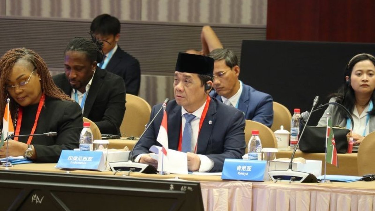 Indonesia resmi menjadi Wakil Ketua Aliansi Kemitraan Global untuk Pengentasan Kemiskinan dan Pembangunan (GPPAD), menandai komitmen kuat dalam upaya global. Apa peran strategis Indonesia dalam forum yang digagas China ini?