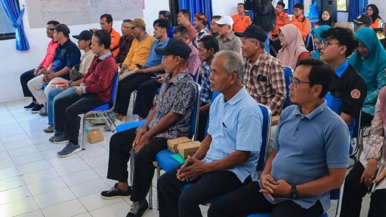 Pemerintah Kota (Pemkot) Madiun meluncurkan program Keluarga Tanggap Bencana (Katana) untuk meningkatkan kesiapsiagaan masyarakat menghadapi potensi bencana alam. Simak detailnya!