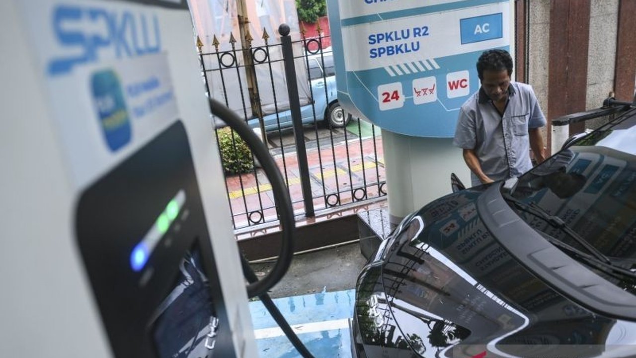 Indonesia serius menggarap potensi kendaraan listrik (EV) global dengan mendorong Keterlibatan UMKM dalam ekosistem EV nasional, langkah ini bertujuan memperkuat kapabilitas industri dalam negeri.