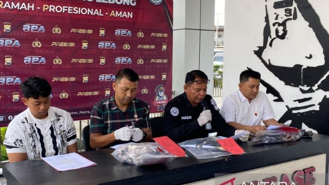 Seorang pria asal Bantul ditangkap Polres Rejang Lebong atas dugaan penyebaran konten pornografi mantan istrinya melalui website dan Telegram, memicu penyelidikan lebih lanjut.