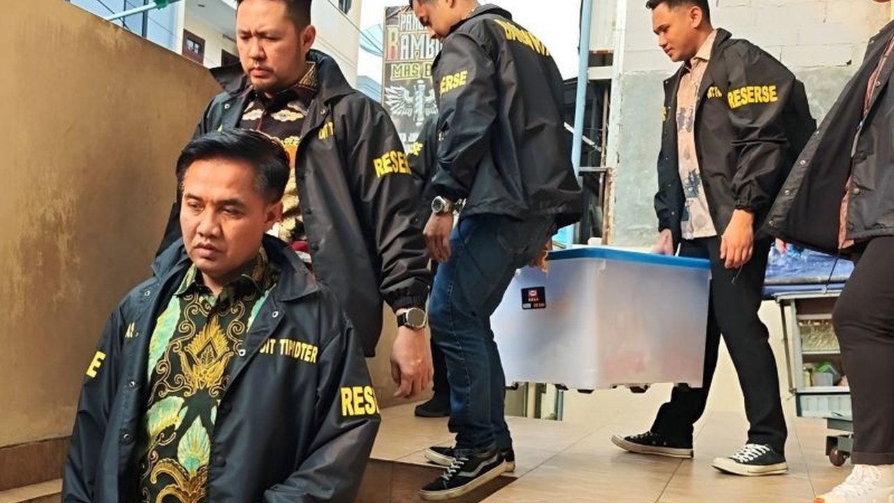 Direktorat Tindak Pidana Tertentu Bareskrim Polri sedang menyidik dugaan praktik under invoicing dalam ekspor sawit oleh PT MMS, yang berpotensi merugikan negara. Penasaran bagaimana modus operandi dan potensi kerugiannya?