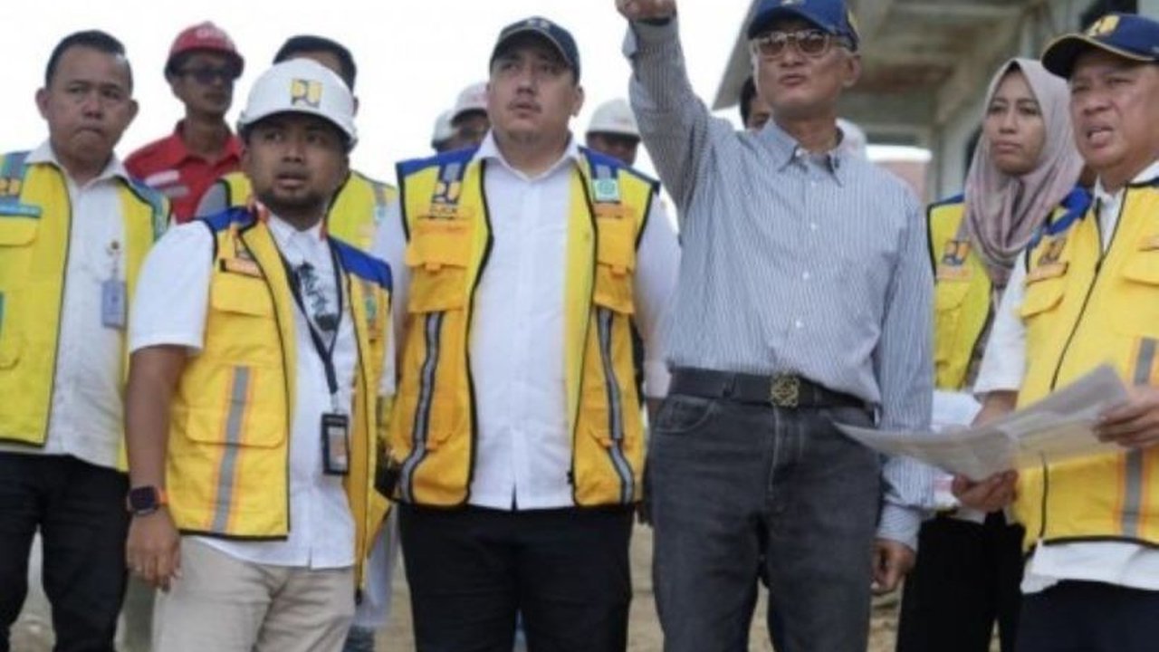Menteri Pekerjaan Umum Dody Hanggodo memastikan pembangunan IPA Baja SPAM Karang Baru Aceh Tamiang berlanjut guna menjamin suplai air bersih bagi masyarakat dan fasilitas publik pasca bencana.