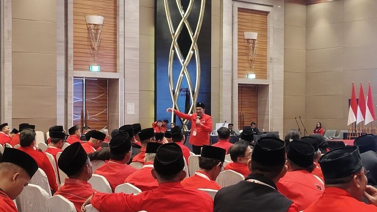 PDIP menggelar Bimtek fraksi DPRD se-Indonesia untuk memperkuat konsolidasi partai, memperkenalkan lagu 