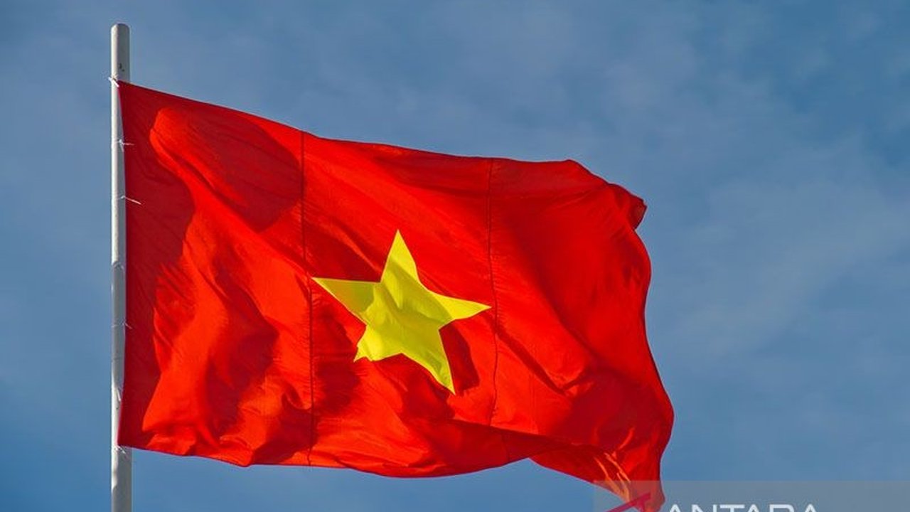 Presiden Vietnam To Lam menyerukan pengendalian diri dan dialog di Shangri-La Dialogue, menyoroti bahaya persaingan geopolitik dan meningkatnya ketidakstabilan global yang memicu Krisis Tatanan Internasional.