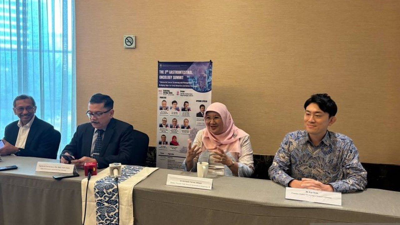 Ahli kesehatan menegaskan kanker kolorektal dapat dicegah dengan pola hidup sehat dan skrining dini. Temukan cara efektif melindungi diri dari penyakit mematikan ini.