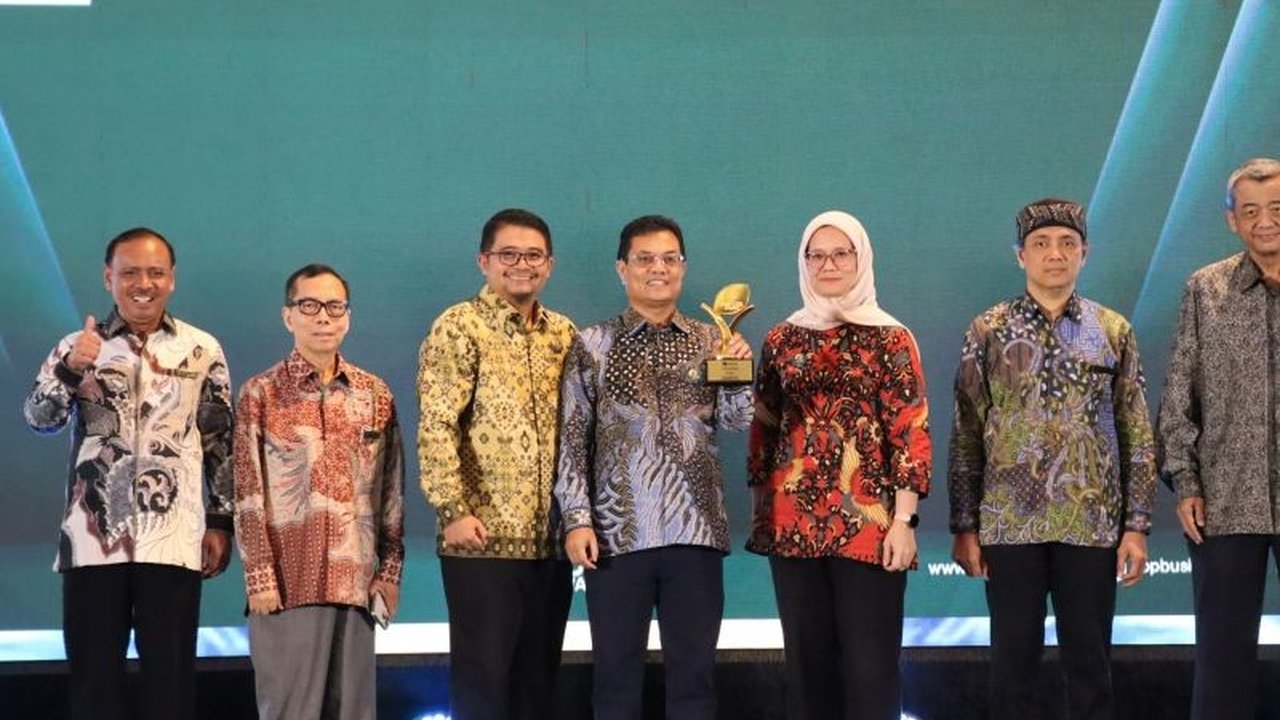 PLN Energi Gas meraih TOP CSR Awards 2026 #Star 3, menegaskan komitmennya pada keberlanjutan dan pemberdayaan masyarakat. Ini juga mendukung transisi energi nasional.
