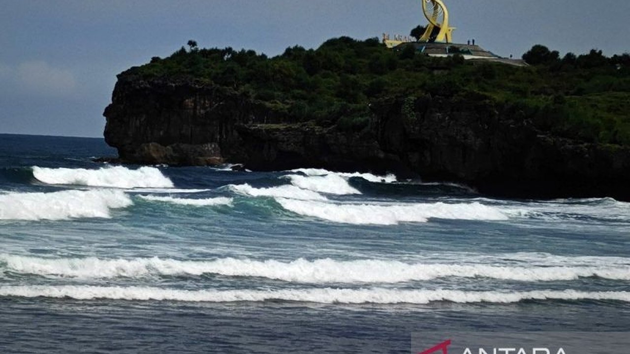 BMKG mengeluarkan peringatan dini mengenai Potensi Gelombang Tinggi hingga empat meter di beberapa perairan Indonesia hingga 2 Juni 2026, berisiko serius bagi keselamatan pelayaran nasional.