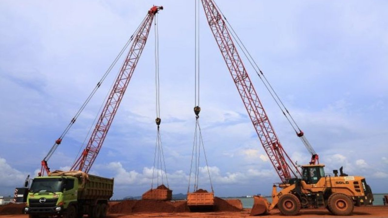 Di tengah ketidakpastian global, kinerja APBN Regional Kalimantan Barat menunjukkan pertumbuhan positif hingga April 2026, didorong konsumsi domestik dan sektor industri yang menjaga ketahanan ekonomi Kalbar.
