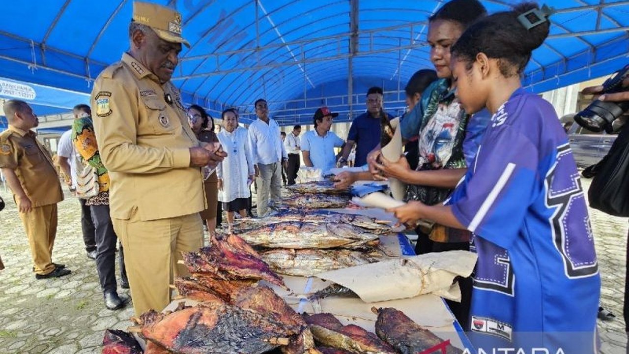 Wakil Menteri Dalam Negeri menegaskan pentingnya prinsip 5T dalam Pengelolaan Dana Otsus Papua demi percepatan pembangunan dan peningkatan kesejahteraan masyarakat, memicu pertanyaan tentang efektivitasnya.