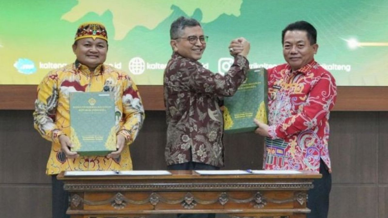 Pemerintah Kabupaten Kapuas kembali meraih opini Wajar Tanpa Pengecualian (WTP) ke-8 dari BPK, menegaskan komitmen kuat dalam penyempurnaan sistem pengelolaan keuangan daerah yang transparan dan akuntabel.