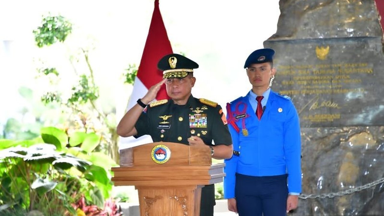 Panglima TNI Jenderal TNI Agus Subiyanto menyerukan kepada Alumni Taruna Nusantara Angkatan ke-34 untuk menjadi generasi adaptif, berkarakter, dan berintegritas di tengah dinamika dunia, guna menyongsong Indonesia Emas 2045.