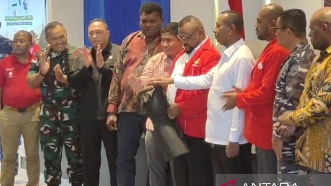 Pemerintah Provinsi Papua berharap diskusi publik mengenai Proyek Strategis Nasional (PSN) dapat menyatukan persepsi berbagai pihak untuk mendukung pembangunan berkelanjutan yang berpihak pada masyarakat setempat.