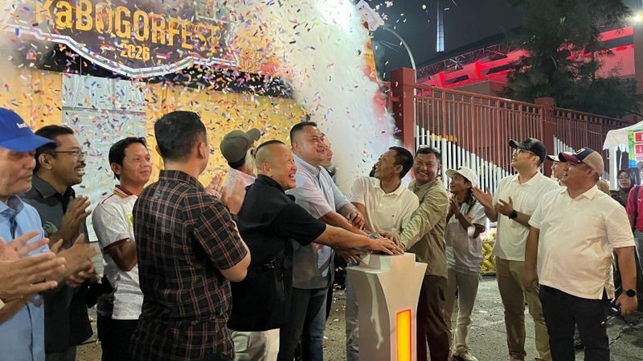 Kabogorfest 2026 resmi dibuka di Stadion Pakansari, Cibinong, menampilkan ratusan UMKM serta beragam potensi daerah. Acara ini diharapkan dapat memperkuat ekonomi masyarakat Kabupaten Bogor.