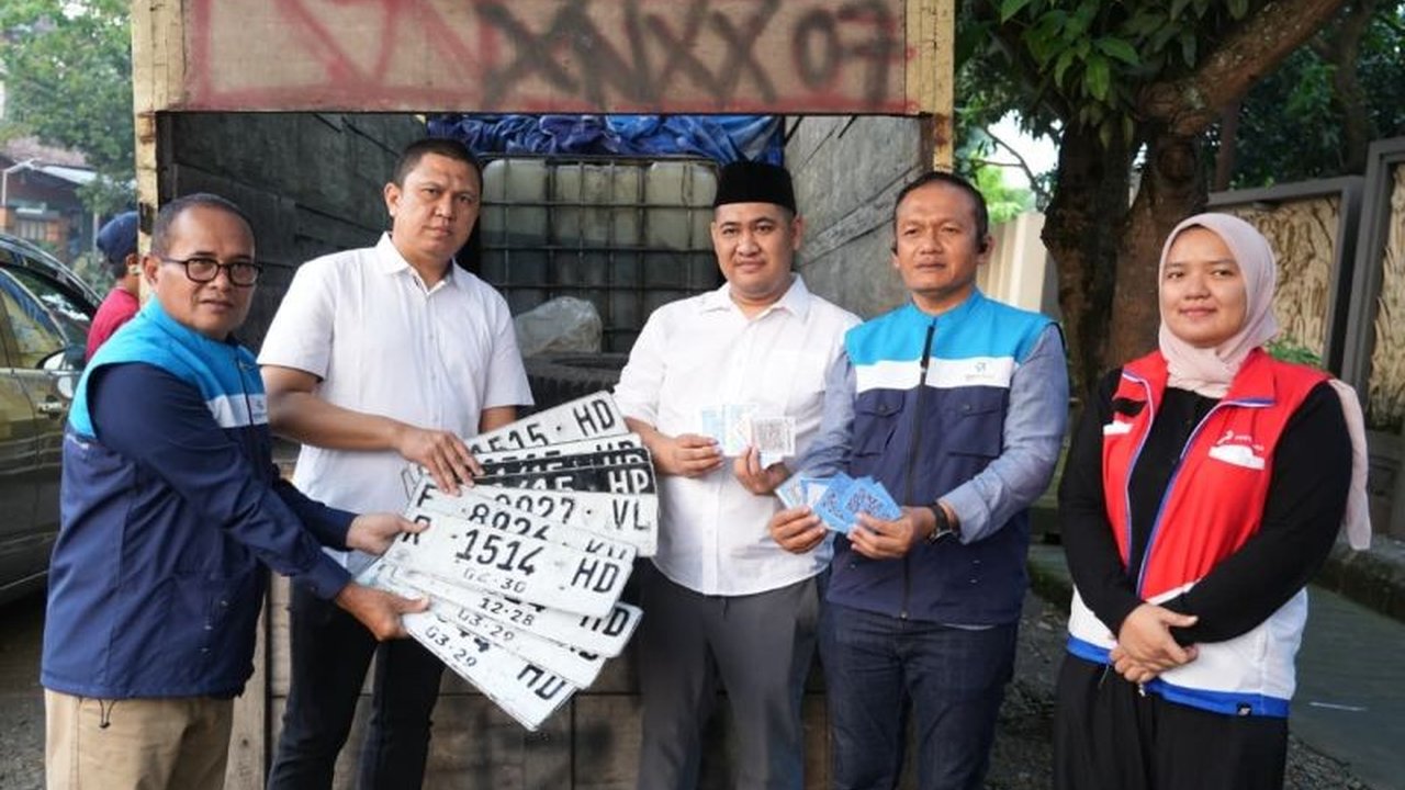 BPH Migas bersama Komisi XII DPR mengungkap dugaan modus penyalahgunaan BBM Subsidi Jepara yang melibatkan truk modifikasi dengan banyak QR code dan pelat nomor palsu.