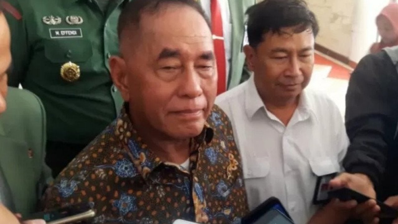 Indonesia berduka atas kepergian Mantan Menhan Ryamizard Ryacudu Tutup Usia hari ini. Sosok penting ini meninggal setelah dirawat di RSPAD Gatot Soebroto.