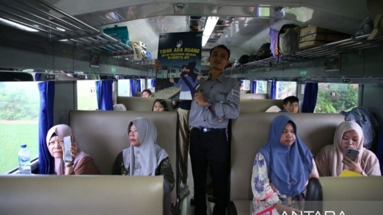 PT KAI Divre I Sumut bersama Komunitas Railfans intensifkan pencegahan pelecehan seksual di kereta api, berkomitmen ciptakan ruang transportasi aman dan nyaman bagi seluruh penumpang.