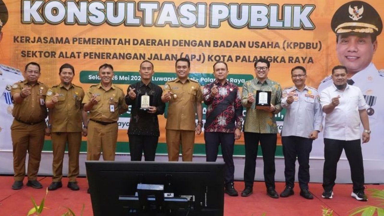 Pemerintah Kota Palangka Raya memperkuat pembangunan daerah dengan melibatkan dunia usaha, fokus pada skema KPBU Alat Penerangan Jalan (APJ). Kolaborasi Dunia Usaha Palangka Raya ini diharapkan meningkatkan kesejahteraan masyarakat.