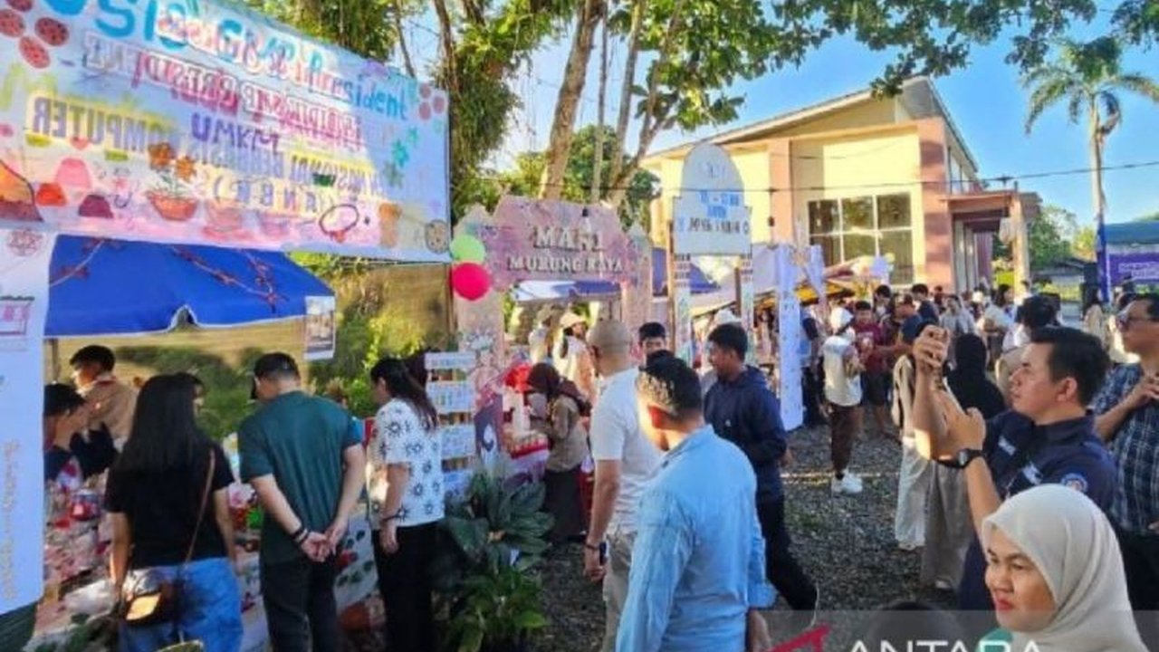 Karang Taruna Murung Raya sukses menggelar Bazar UMKM Pelajar Mura Hebat 2026, sebuah inisiatif penting untuk menumbuhkan jiwa kewirausahaan pelajar dan menciptakan generasi mandiri.