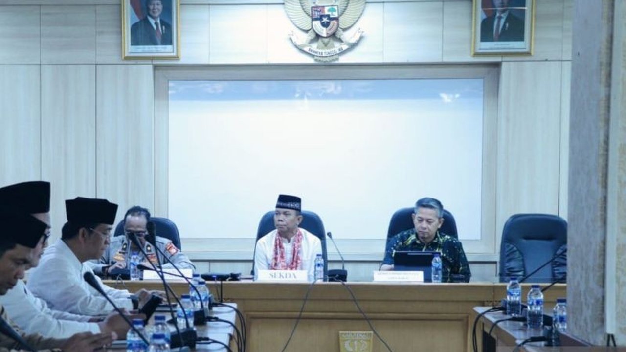 Pemerintah Kabupaten Bekasi menegaskan pemutakhiran data penduduk menjadi faktor krusial bagi kelancaran Pilkades Serentak 2026, terutama dengan adopsi sistem digital yang menjadi percontohan.