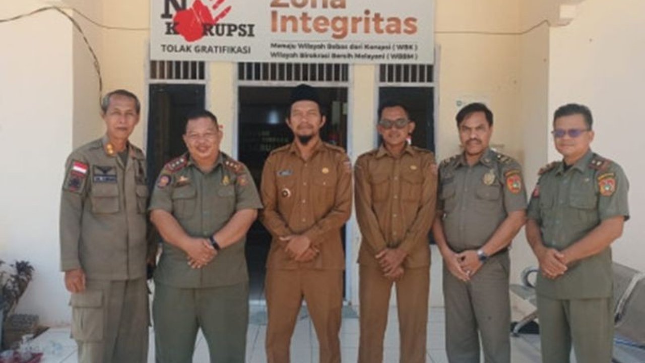Satpol PP Kobar serius tingkatkan keamanan desa wisata. Simak bagaimana penguatan Linmas Pariwisata Kobar berperan penting dalam menciptakan destinasi yang aman dan nyaman bagi pengunjung.