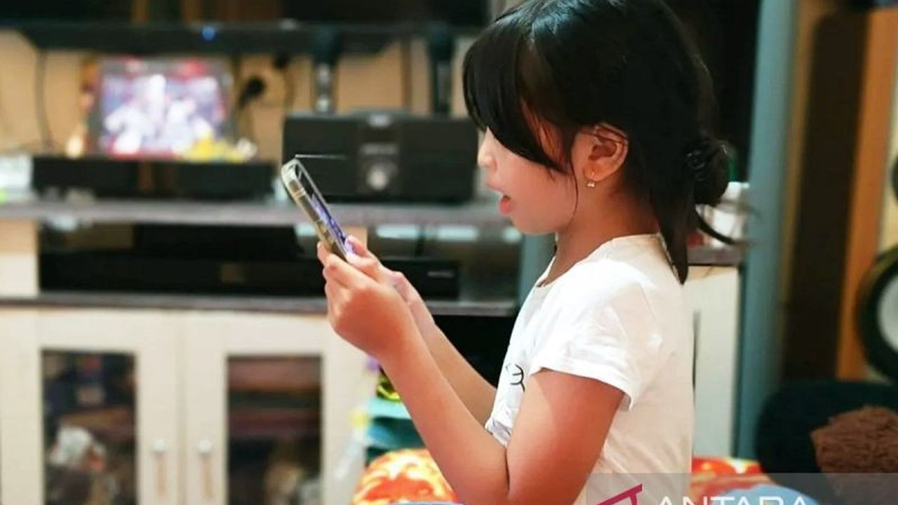 Singapura meluncurkan Gerakan Digital Anak nasional, 'Screen Smart From The Start', untuk membekali orang tua dengan panduan mengelola aktivitas digital dan waktu layar anak secara sehat.