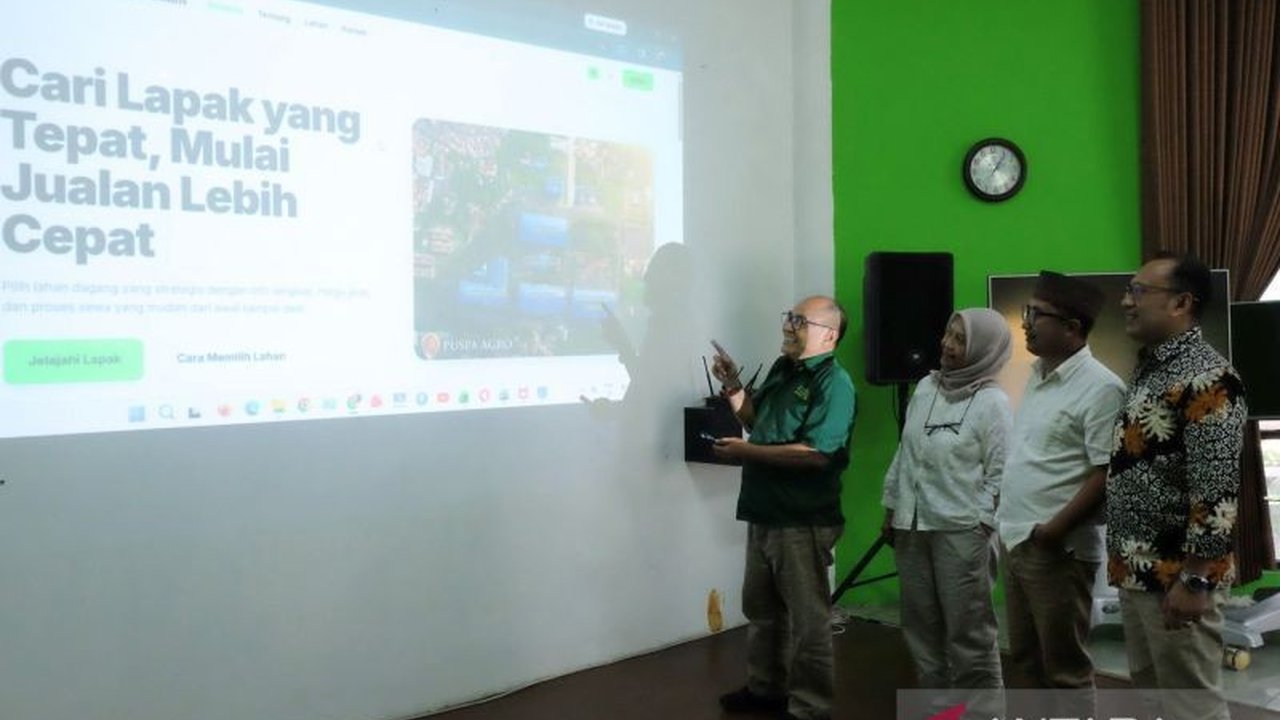 Puspa Agro Jatim meluncurkan situs resmi puspaagrojatim.id sebagai langkah digitalisasi layanan, membuka peluang baru bagi pengembangan bisnis dan pertumbuhan ekonomi di Sidoarjo.