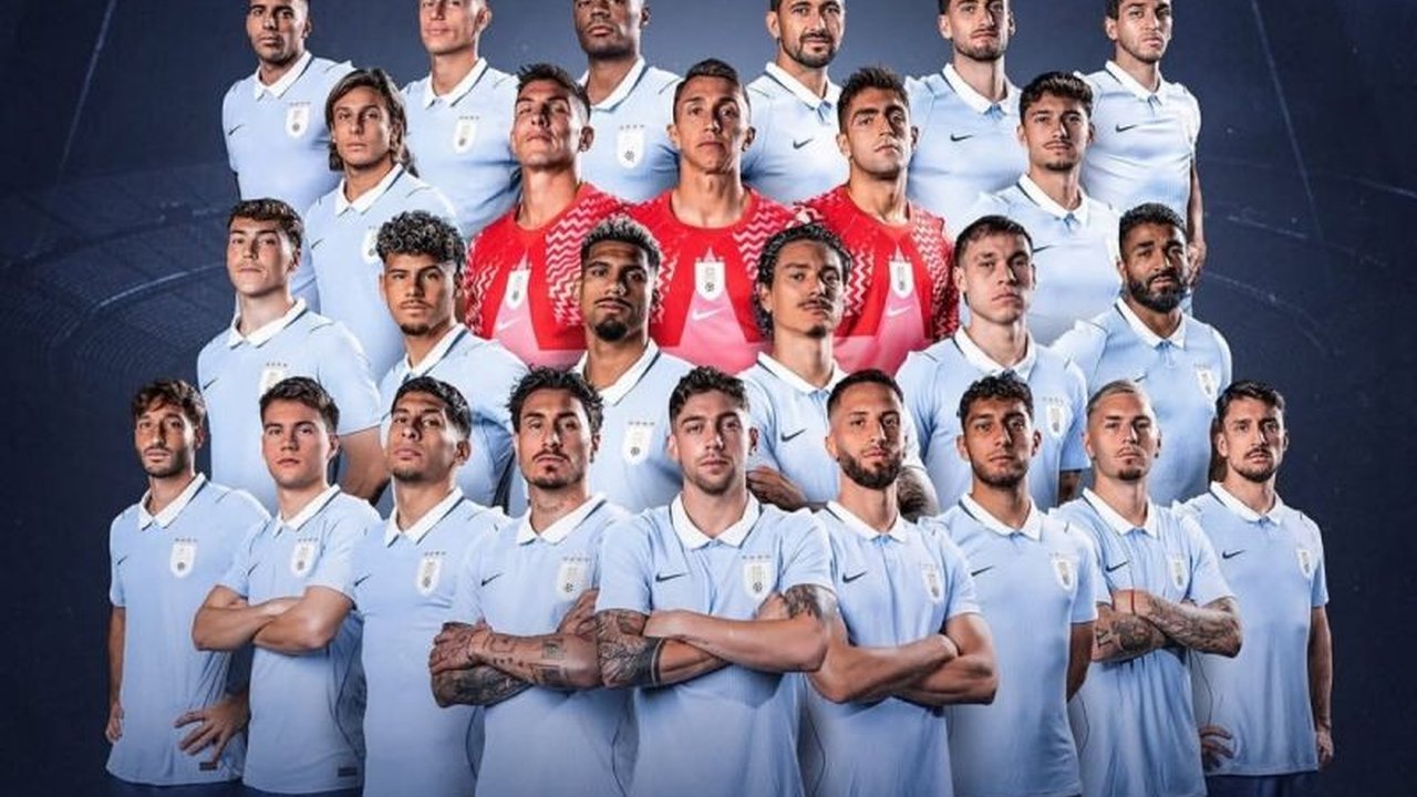 Timnas Uruguay siap menggebrak Piala Dunia 2026 dengan perpaduan pengalaman dan talenta muda di bawah Marcelo Bielsa. Simak profil Timnas Uruguay, sejarah gemilang, dan harapan mereka di ajang akbar ini.