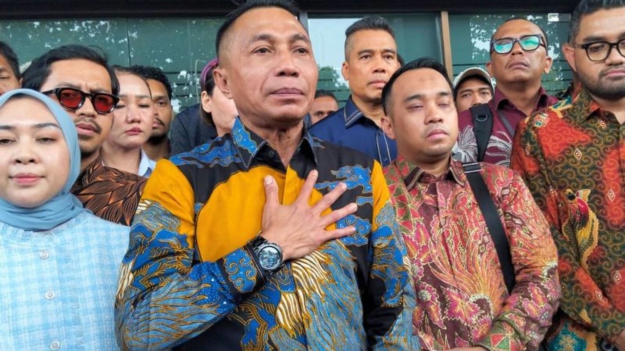 Dharma Pongrekun mendesak MK meninjau ulang UU Kesehatan, khawatir berpotensi mengancam kedaulatan bangsa, terutama terkait amandemen IHR WHO dan kebebasan berkeyakinan.