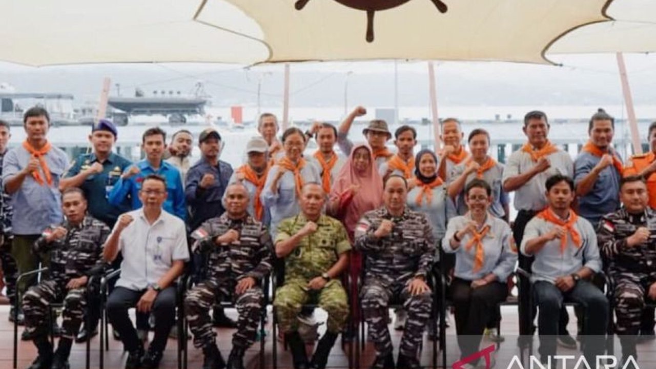 Kodaeral IX Ambon dan Tim Ekspedisi Selam Wanadri Women Divers menggelar Ekspedisi Selam Kodaeral IX Wanadri di Pulau Buru, Maluku. Tujuannya melestarikan ekosistem laut dan mempromosikan potensi maritim daerah.