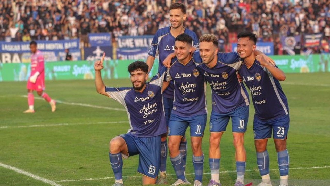 Gelandang PSIM Yogyakarta, Rahmatsho Rahmatzoda, kembali dipanggil untuk perkuat Timnas Tajikistan di FIFA Matchday Juni 2026. Ia merasa terhormat dan siap memberikan kontribusi terbaik setelah pulih dari cedera, dengan fokus pada persiapan Kejuaraan Asia
