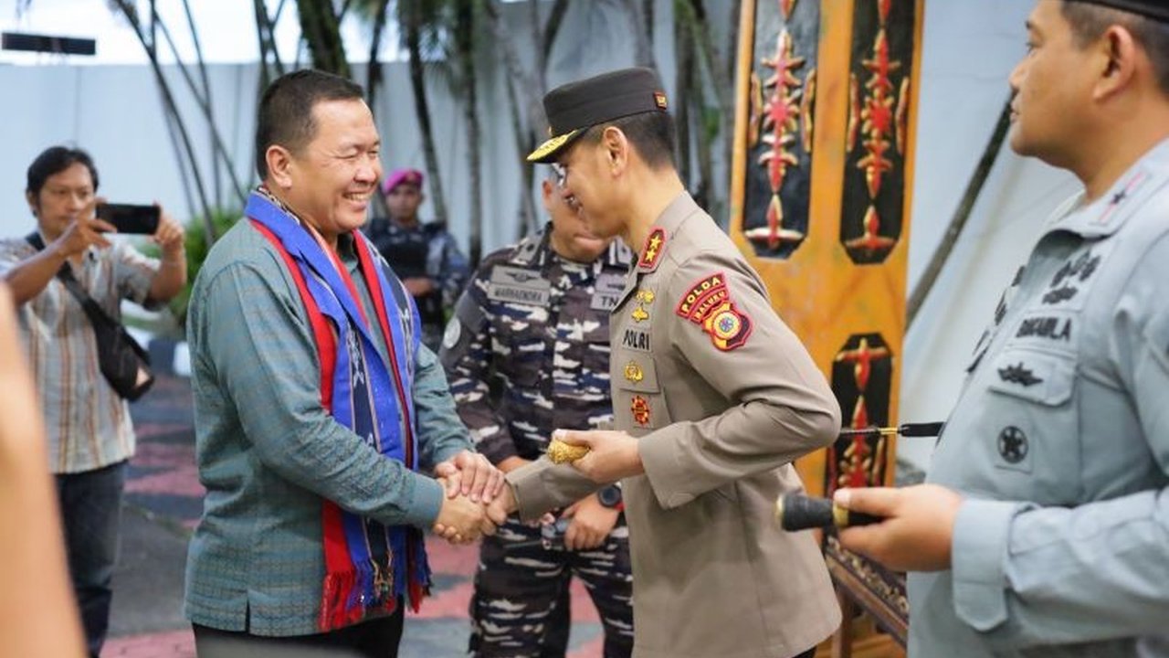 Polda Maluku memperkuat sinergi lintas sektor antara pemerintah daerah, TNI, Polri, dan pemangku kepentingan lainnya guna mendukung ketahanan maritim dan pembangunan kawasan Indonesia Timur, menegaskan posisi strategis Maluku.