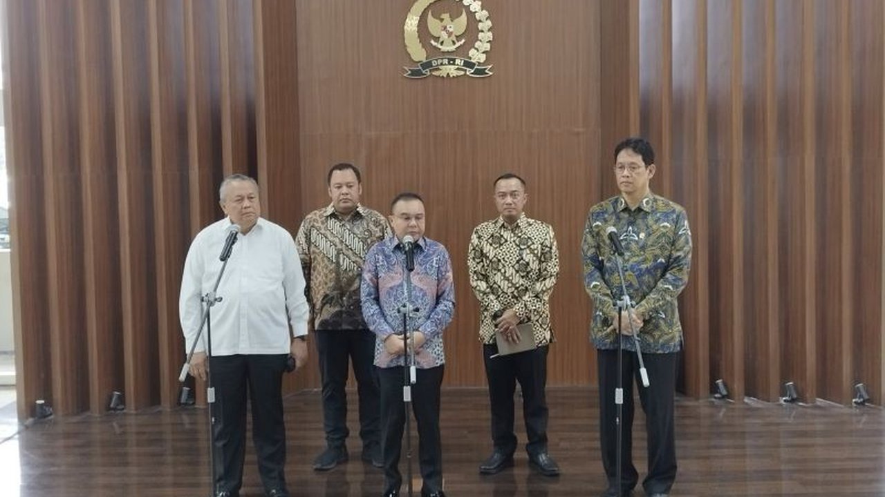 DPR RI bersama Bank Indonesia dan Kementerian Keuangan menyepakati penguatan koordinasi fiskal moneter untuk menjaga stabilitas rupiah dan mendorong pertumbuhan ekonomi di tengah tantangan global, termasuk pelemahan nilai tukar rupiah.
