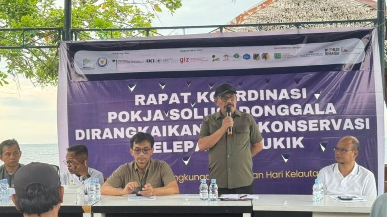 Pemerintah Kabupaten Donggala memperkuat upaya Konservasi Pesisir Donggala melalui kolaborasi lintas sektor, bertujuan menciptakan ekosistem berkelanjutan dan destinasi wisata edukasi yang menarik minat masyarakat luas.