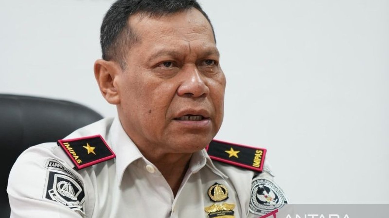 Kantor Imigrasi Kelas I Non TPI Manokwari menggagas pemanfaatan lahan tidur seluas enam hektare di Kampung Macuan untuk pertanian padi sawah, sebuah langkah strategis yang mendukung program ketahanan pangan dan pemberdayaan ekonomi lokal.