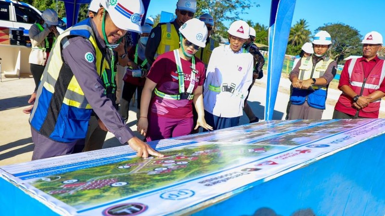 Wamendiktisaintek Stella Christie memastikan SMA Unggul Garuda Konawe Selatan siap beroperasi dan menerima peserta didik tahun ajaran 2026/2027 dengan fasilitas lengkap serta beasiswa penuh bagi siswa terbaik.