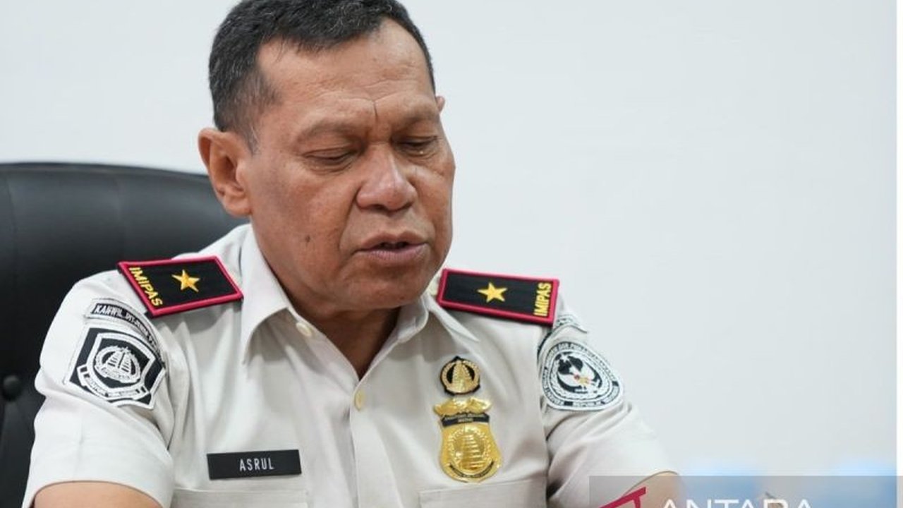 Kanwil Ditjen Imigrasi Papua Barat menindak tegas dua WNA asal AS dan Inggris atas dugaan pidana keimigrasian, menegaskan komitmen menjaga ketertiban administrasi dan pengawasan ketat terhadap orang asing di wilayahnya.