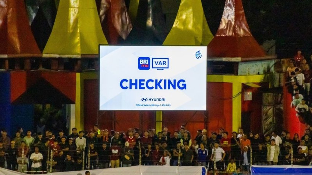 Pemerintah Kota Padang segera merelokasi pedagang di kawasan Stadion GOR Haji Agus Salim. Langkah ini diambil jelang rekonstruksi stadion menjadi markas sepak bola berstandar AFC, demi mendukung pembangunan infrastruktur olahraga yang modern.