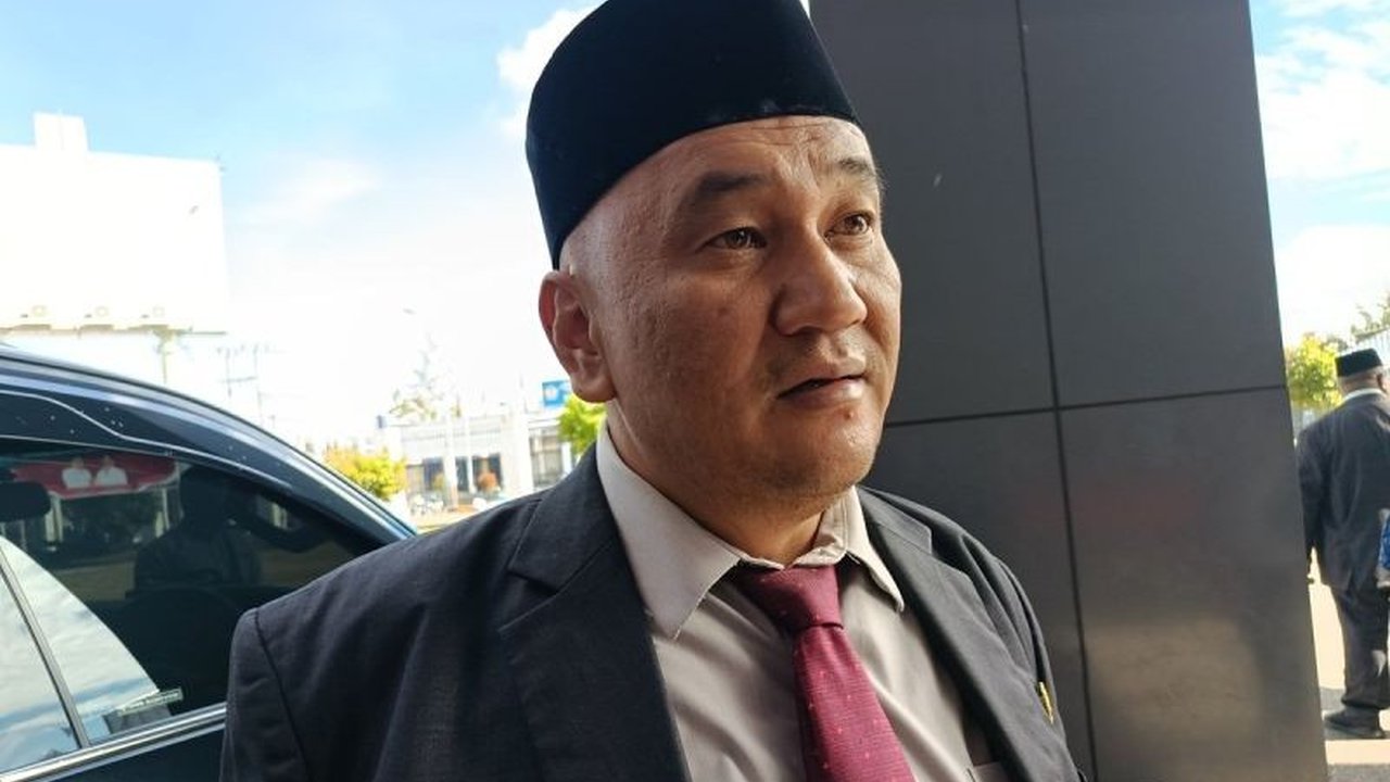 Pemerintah Provinsi Papua Pegunungan menegaskan komitmennya untuk melanjutkan pembangunan Jalan Jayapura-Wamena, proyek vital yang diharapkan mempercepat akses dan mendongkrak perekonomian daerah.