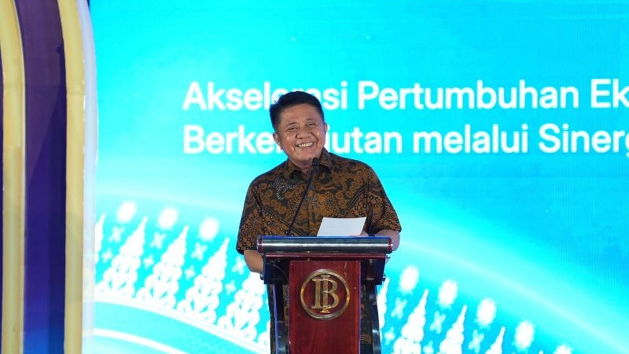 Gubernur Herman Deru menegaskan Ekonomi Syariah Sumsel berpotensi besar menjadi penggerak baru pertumbuhan ekonomi daerah, namun literasi dan pemanfaatannya perlu ditingkatkan.