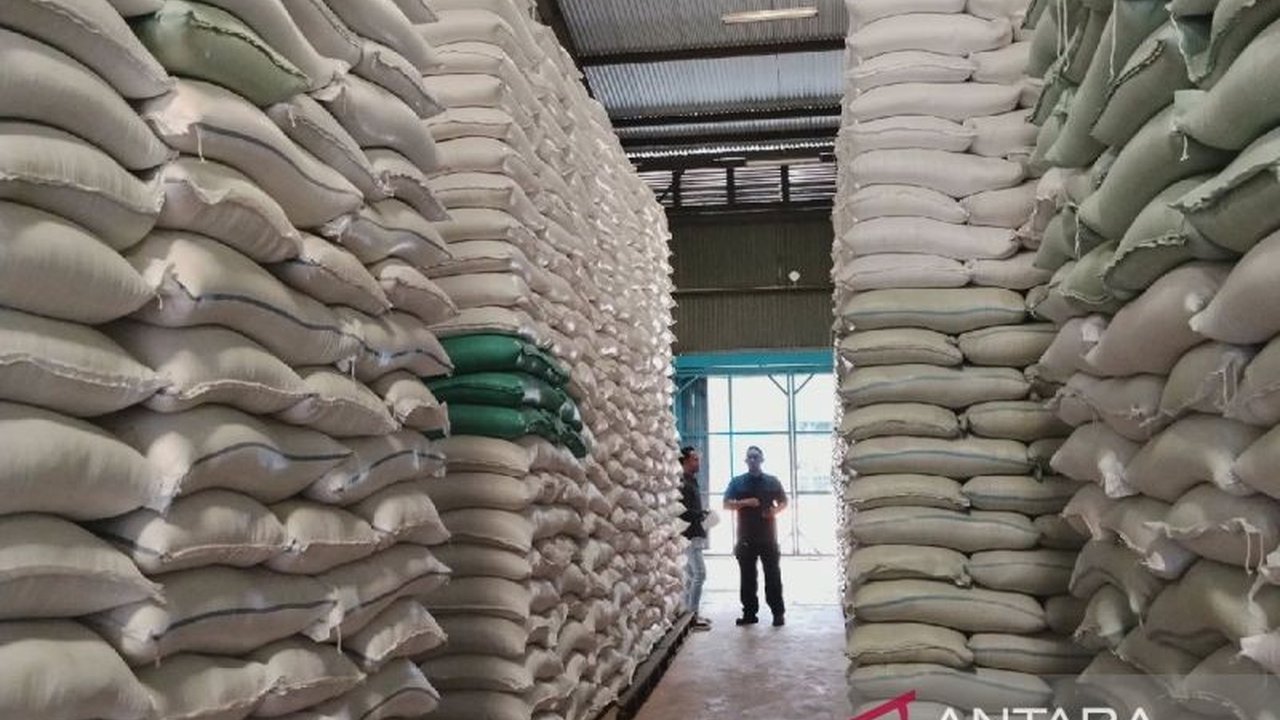 Perum Bulog Kanwil Sumatera Utara mengambil langkah strategis dengan menambah dua gudang beras baru, memperkuat ketahanan pangan dan menjamin ketersediaan stok bagi masyarakat.