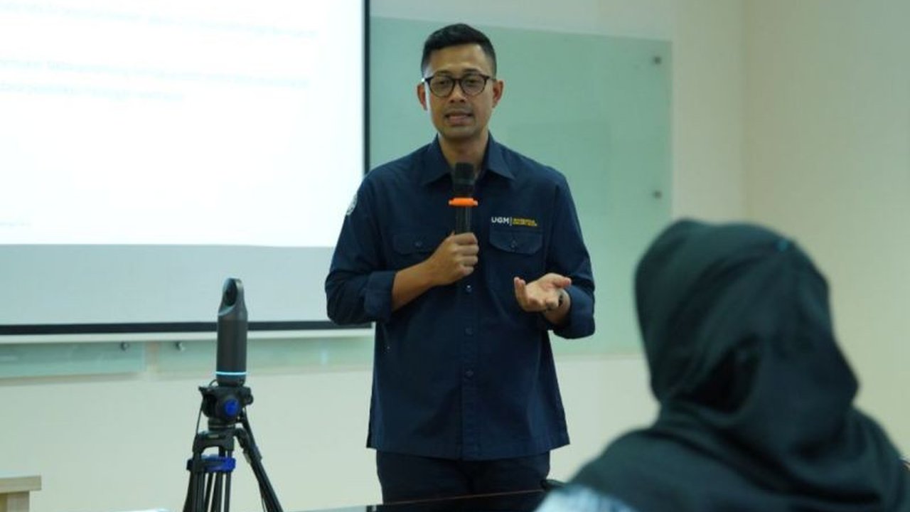 Pakar UGM Gumilang Aryo Sahadewo menekankan pentingnya Investasi PAUD sejak dini untuk membentuk SDM unggul, meski partisipasi masih rendah. Simak rekomendasi kebijakan untuk mengatasi ketimpangan akses dan pendanaan.