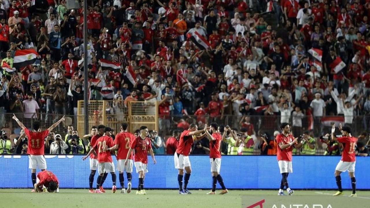 Timnas Mesir kembali ke panggung akbar Piala Dunia 2026 dengan ambisi besar menembus fase gugur untuk pertama kalinya, dipimpin sang bintang Mohamed Salah.