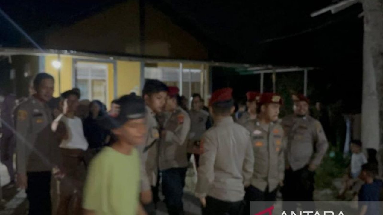 Polres Solok Kota menegaskan informasi mengenai teror pocong begal yang beredar di media sosial adalah hoaks. Warga diimbau tidak panik dan tidak menyebarkan kabar yang belum terverifikasi untuk mencegah keresahan.