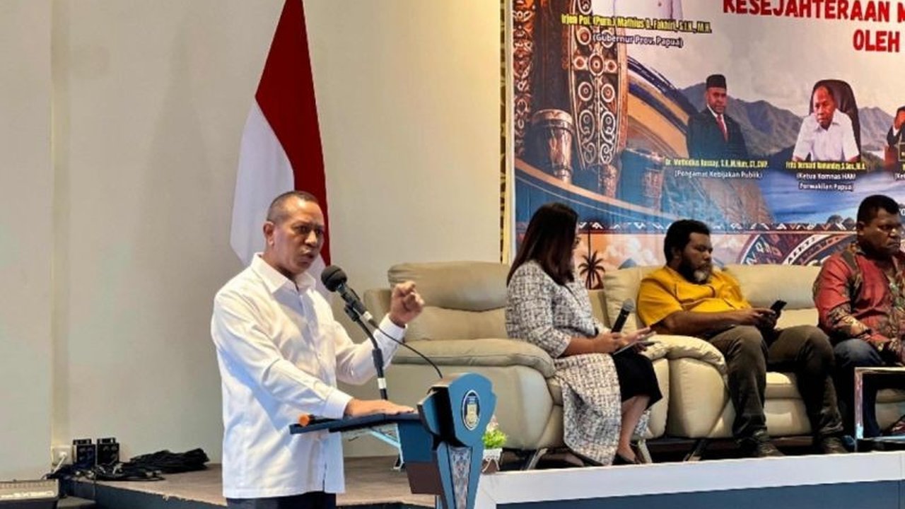 Gubernur Papua Selatan Apolo Safanpo menegaskan Proyek Strategis Nasional (PSN) menjadi instrumen vital dalam mendorong percepatan pembangunan Papua Selatan, menciptakan lapangan kerja, dan menggerakkan ekonomi daerah.