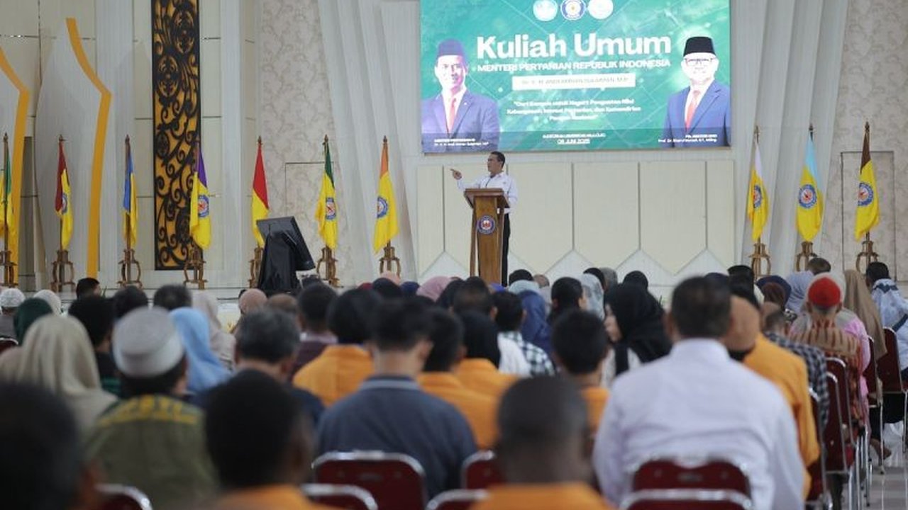Menteri Pertanian Andi Amran Sulaiman ajak perguruan tinggi berinovasi perkuat hilirisasi pertanian dan kemandirian pangan, kunci Indonesia jadi negara adidaya berbasis agroindustri.