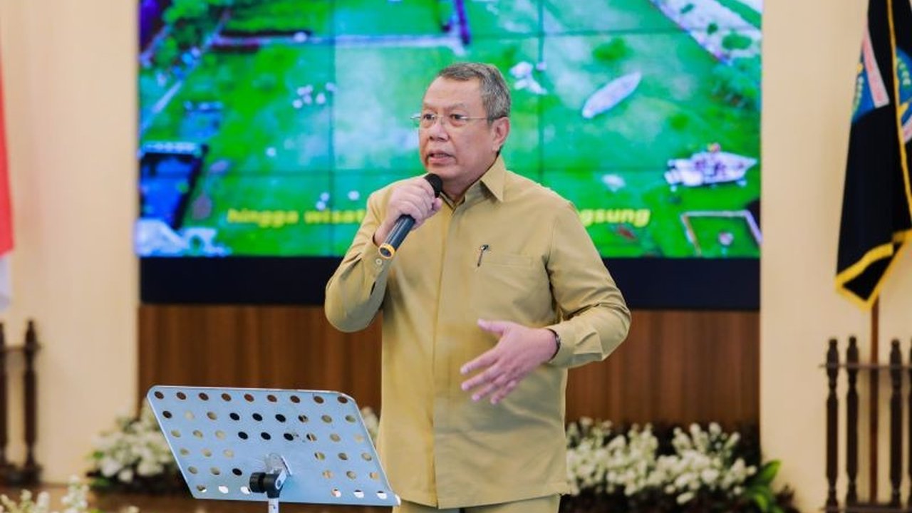 Pemerintah Kota Tangerang Selatan menerima dana apresiasi Rp1 miliar dari Kemendagri untuk mempercepat Penanganan Stunting Tangsel, menargetkan prevalensi 7,05% pada 2027. Simak strategi Pemkot Tangsel!