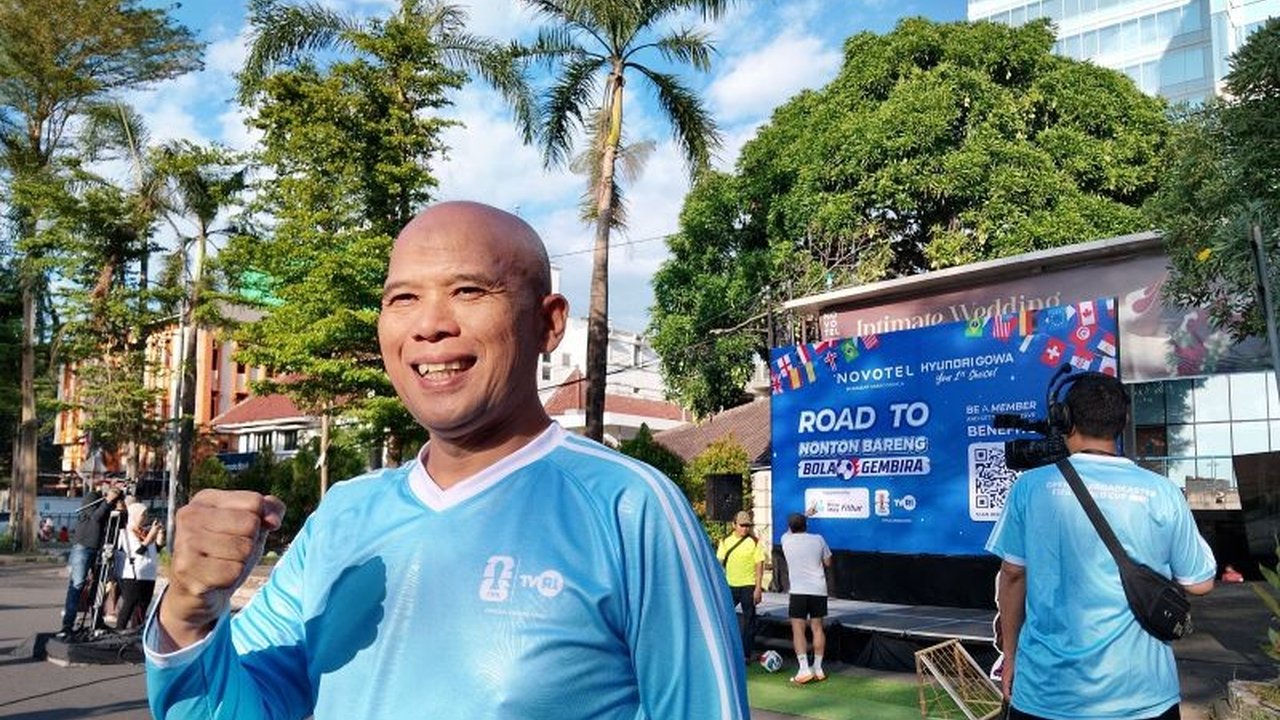 TVRI Sulawesi Selatan berkolaborasi dengan hotel dan warung kopi di berbagai daerah untuk menggelar nonton bareng (nobar) Piala Dunia 2026, menghadirkan semangat sepak bola ke seluruh komunitas.