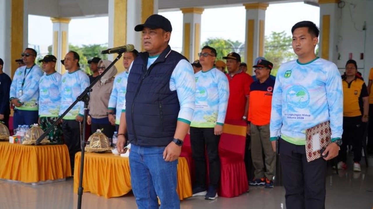 Pemerintah Kabupaten Luwu menggelorakan gerakan pemilahan sampah rumah tangga dalam momentum Hari Lingkungan Hidup Sedunia 2026, mendorong perubahan paradigma pengelolaan sampah dari sumbernya untuk mewujudkan Indonesia ASRI.