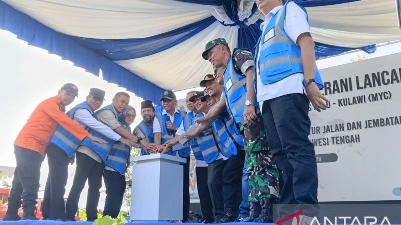 Pemerintah Provinsi Sulawesi Tengah (Sulteng) memulai proyek rekonstruksi jalan di Kabupaten Sigi sepanjang 23 kilometer, diharapkan mampu meningkatkan konektivitas dan pemerataan ekonomi daerah.