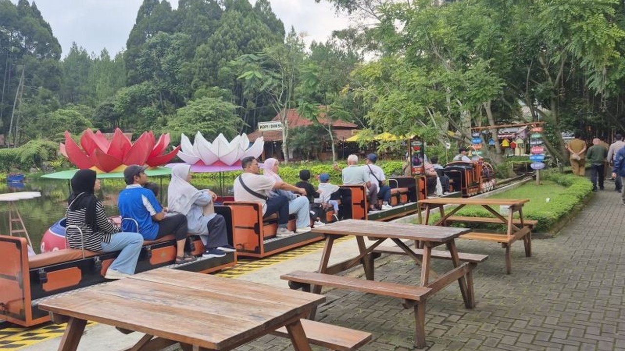 Dinas Pariwisata dan Kebudayaan Bandung Barat mencatat 83.014 Kunjungan Wisata Bandung Barat pada Mei 2026. Angka ini menegaskan daya tarik KBB sebagai destinasi favorit, meski upaya pemerataan terus digencarkan untuk wilayah lain.